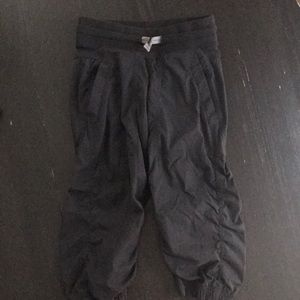 Ivivva live to move crop pant size 7.